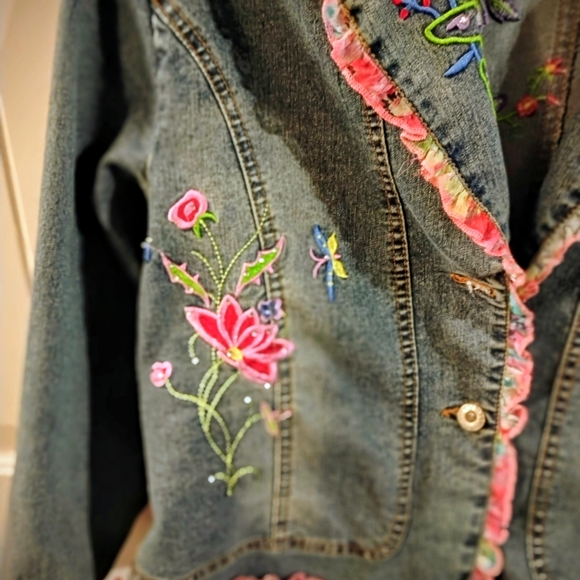 Mechant Blue Jean Jacket with Pink Embroidery - Picture 6 of 10